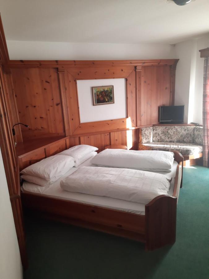 Rier Bed & Breakfast
